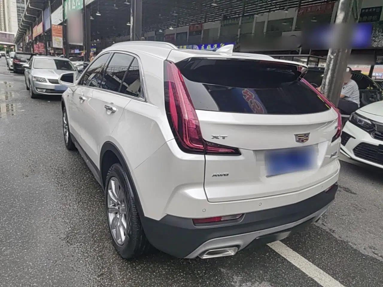 Cadillac XT4 2018 28T Four-Wheel Drive Leading Model — миниатюра 13