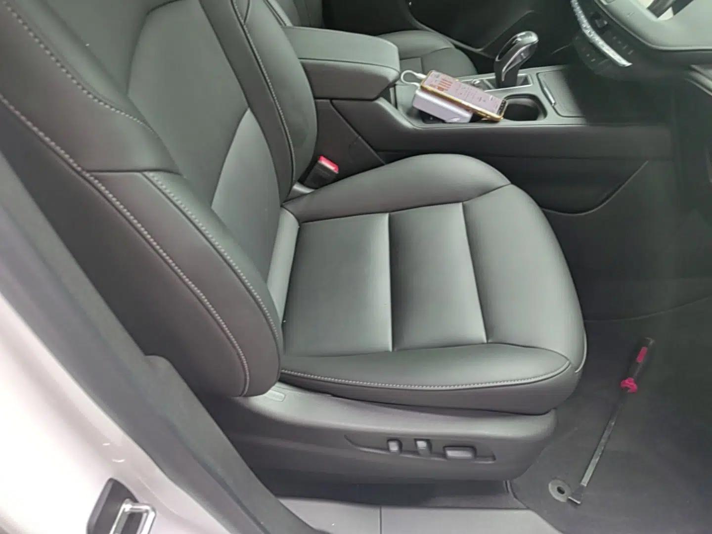 Cadillac XT4 2018 28T Four-Wheel Drive Leading Model — миниатюра 24