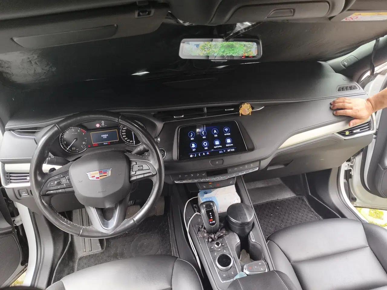 Cadillac XT4 2018 28T Two-Wheel Drive Leading Version — миниатюра 18