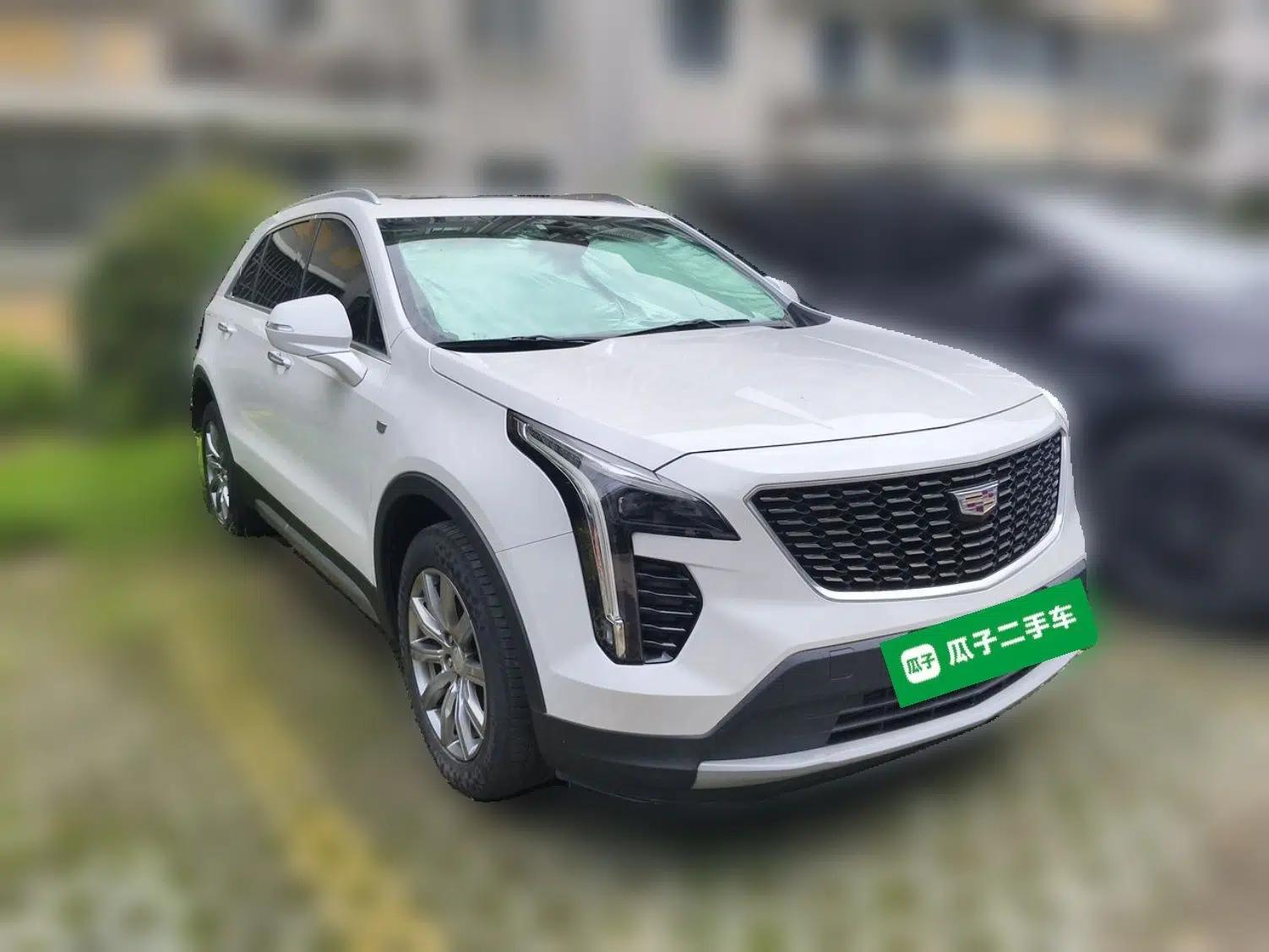 Cadillac XT4 2018 28T Two-Wheel Drive Leading Version — миниатюра 3