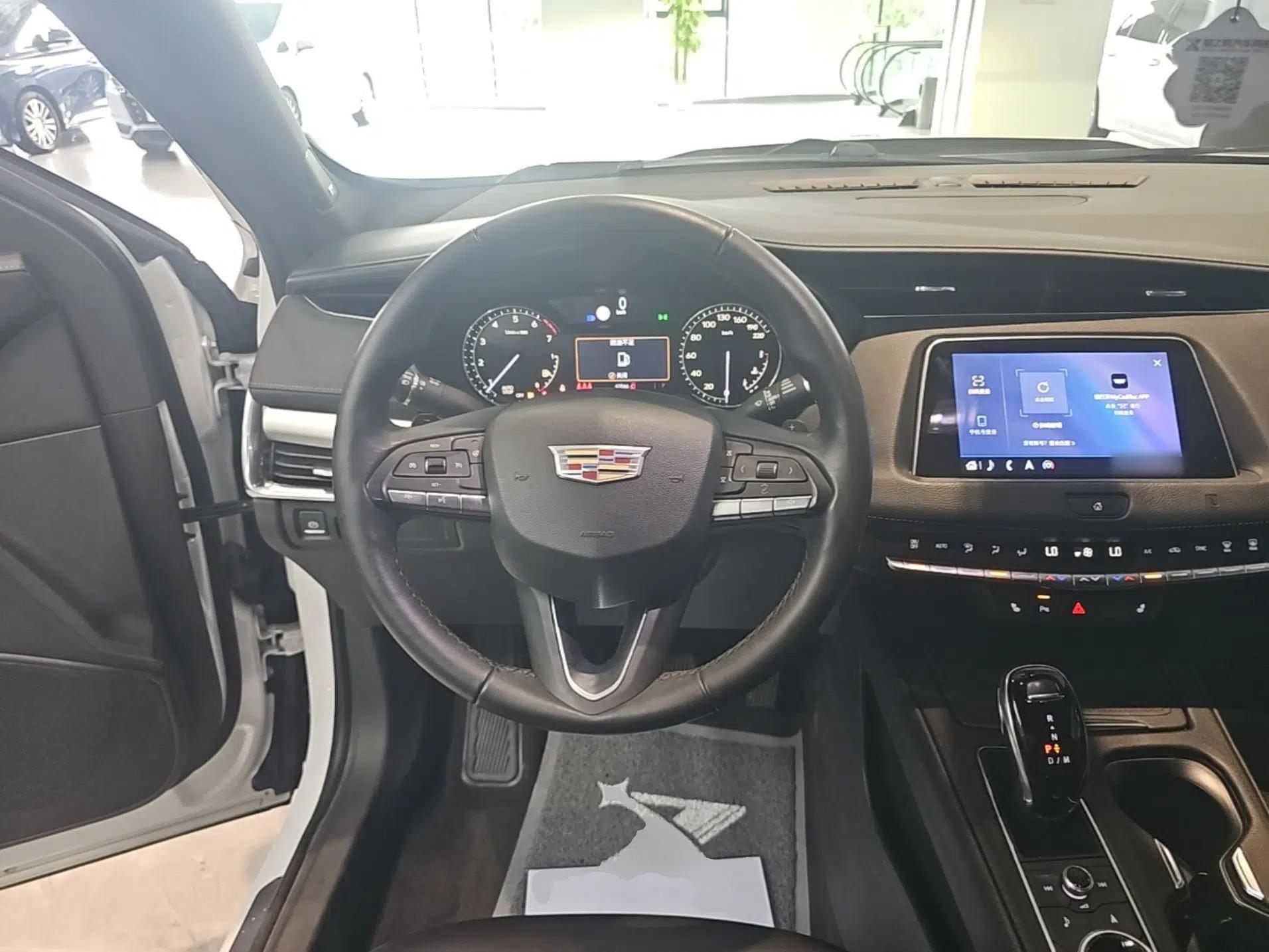 Cadillac XT4 2020 Revised Version 28T Two-Wheel Drive Leading Edition — миниатюра 13