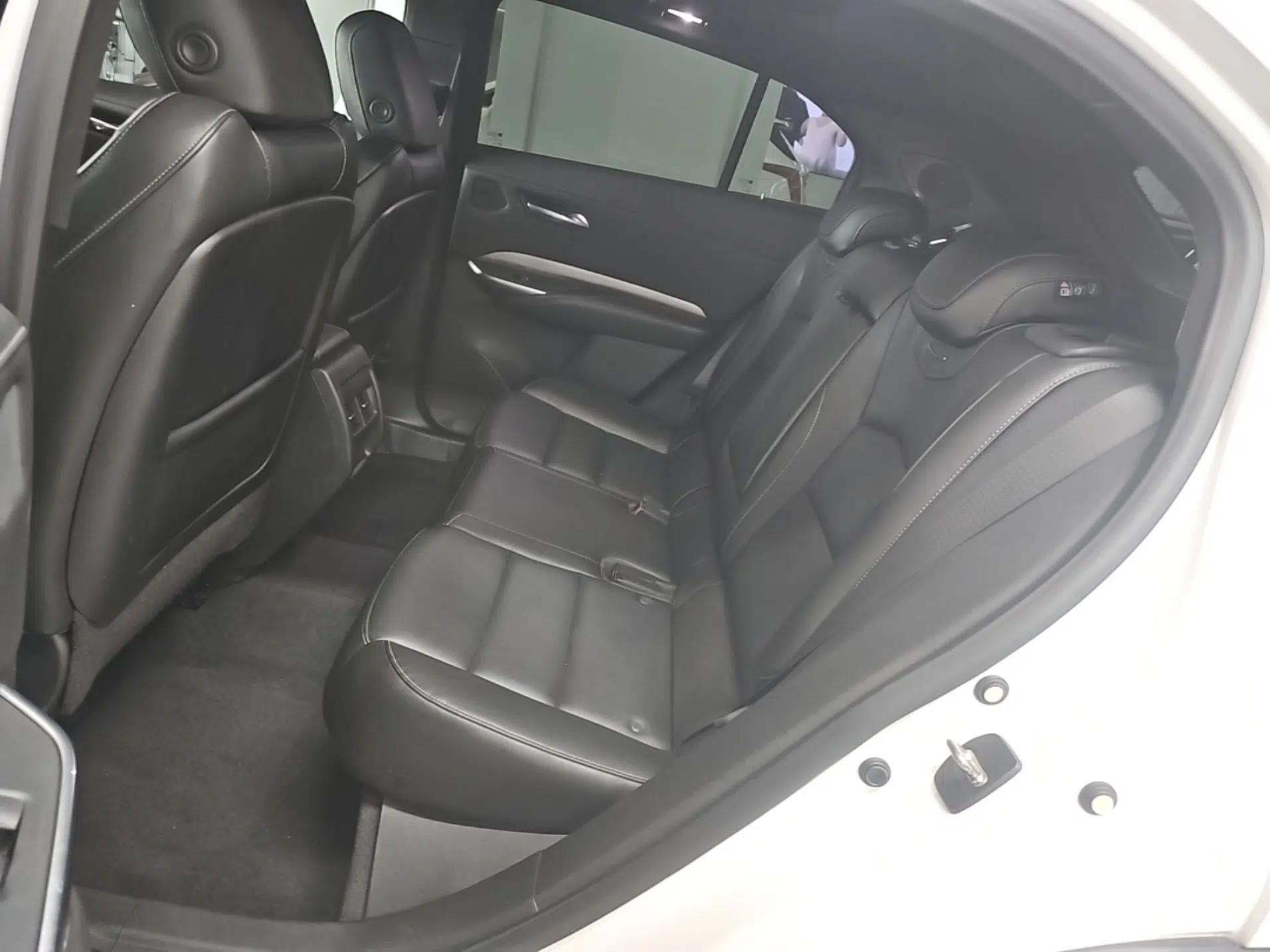 Cadillac XT4 2020 Revised Version 28T Two-Wheel Drive Leading Edition — миниатюра 20
