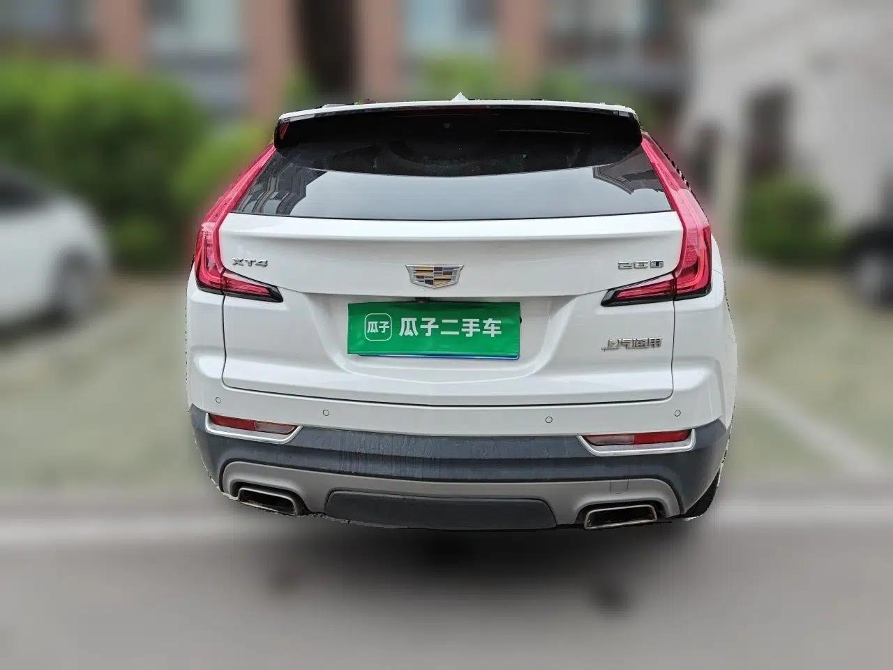 Cadillac XT4 2018 28T Two-Wheel-Drive Luxury Model — миниатюра 5