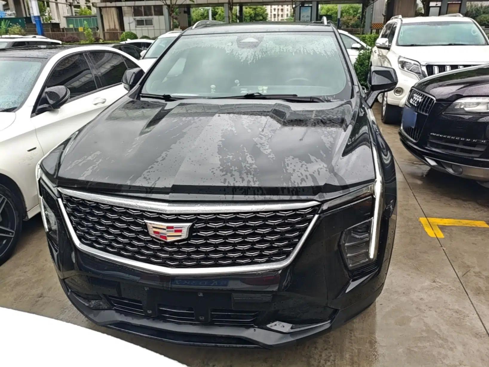 Cadillac XT4 2024 28T Two-Wheel-Drive Luxury Version — миниатюра 2