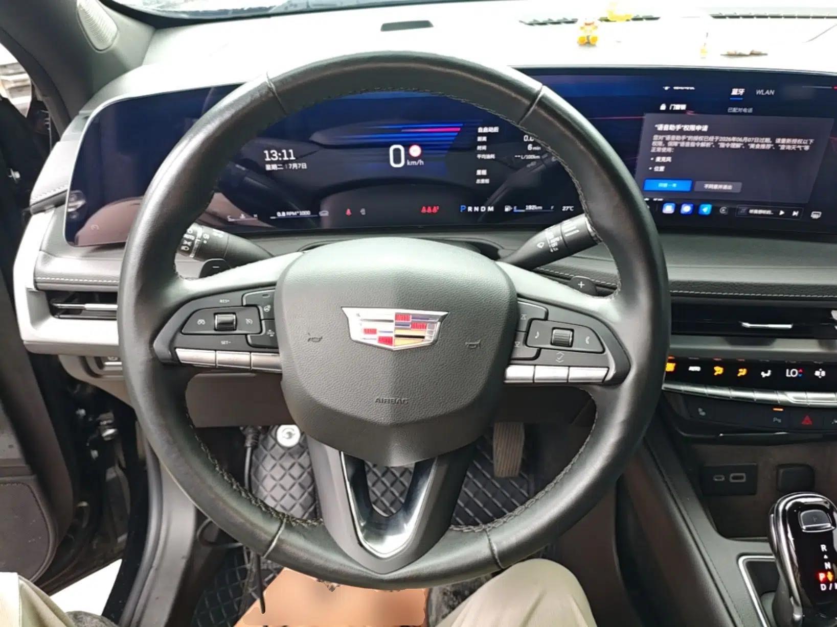 Cadillac XT4 2024 28T Two-Wheel-Drive Luxury Version — миниатюра 13