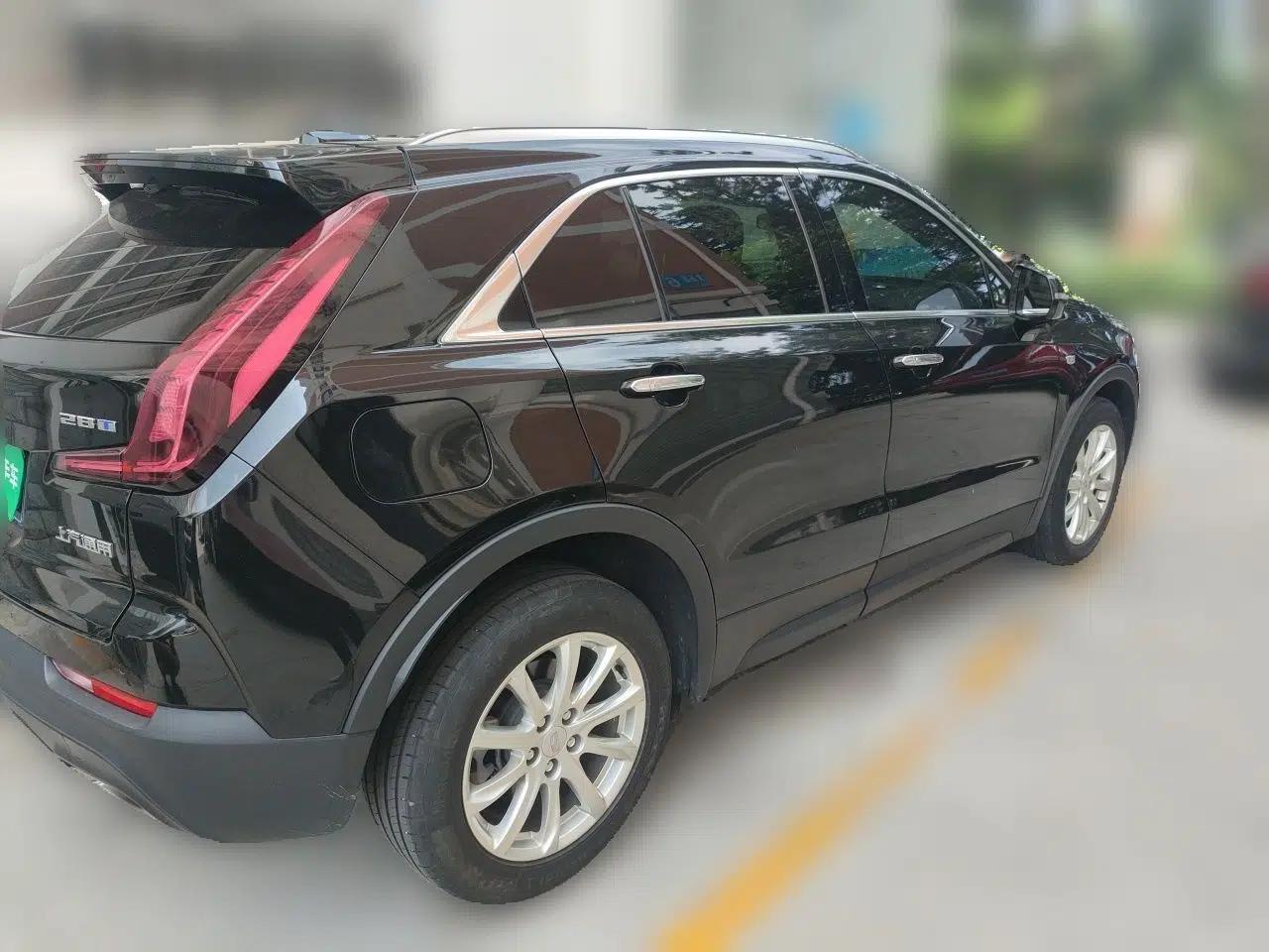 Cadillac XT4 2022 28T Two-Wheel Drive Fashion Edition — миниатюра 6
