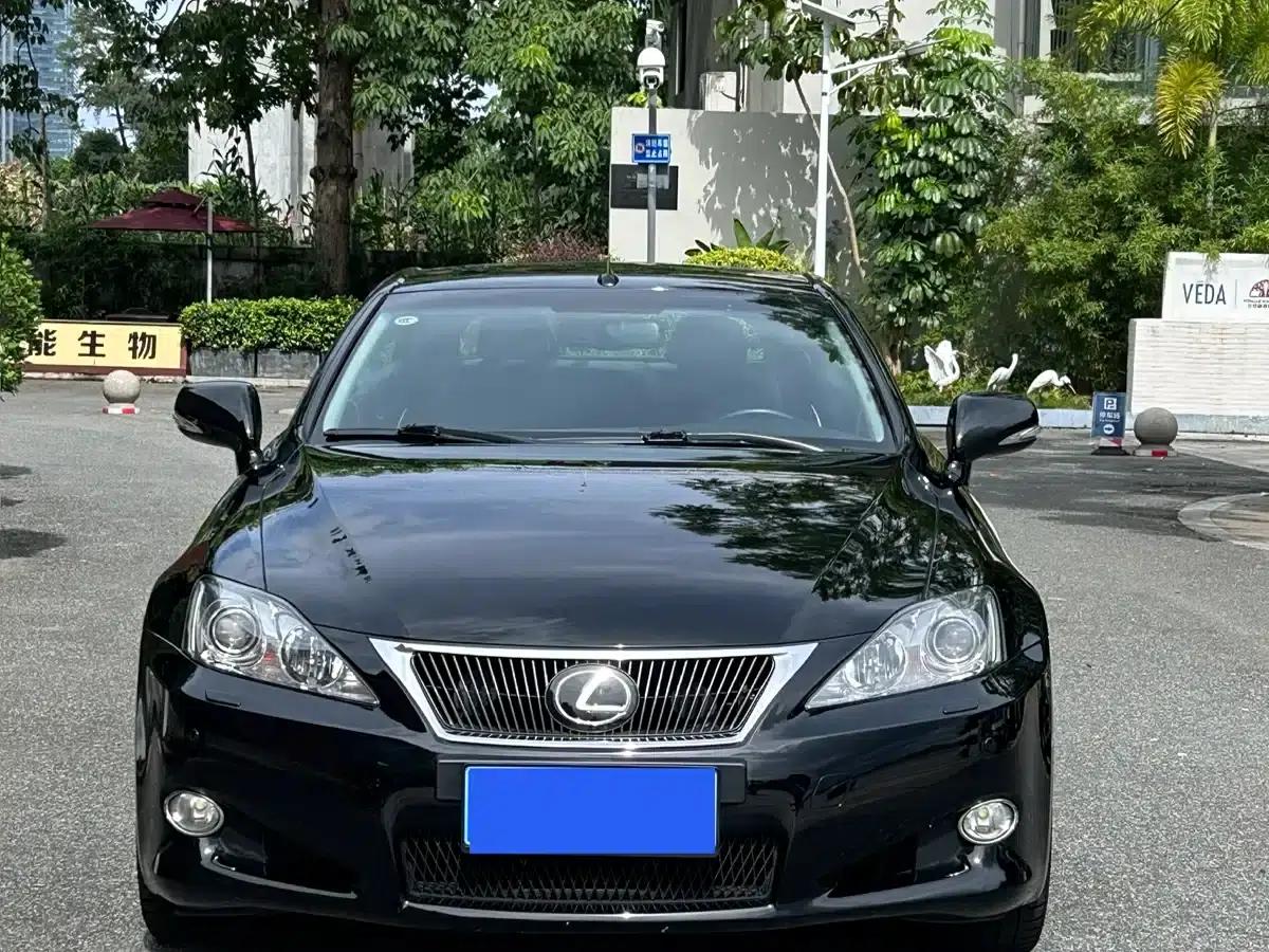 Lexus IS 2009 300C — миниатюра 3