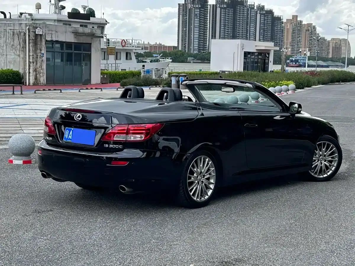 Lexus IS 2009 300C — миниатюра 7