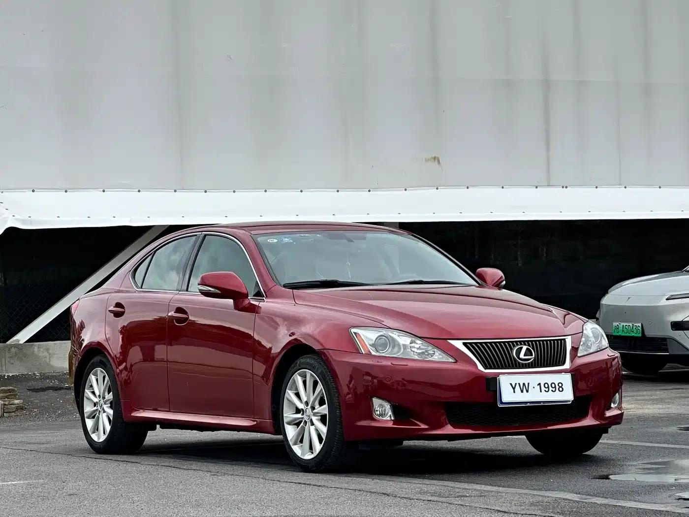 Lexus IS 2009 300 Luxury Edition — миниатюра 2