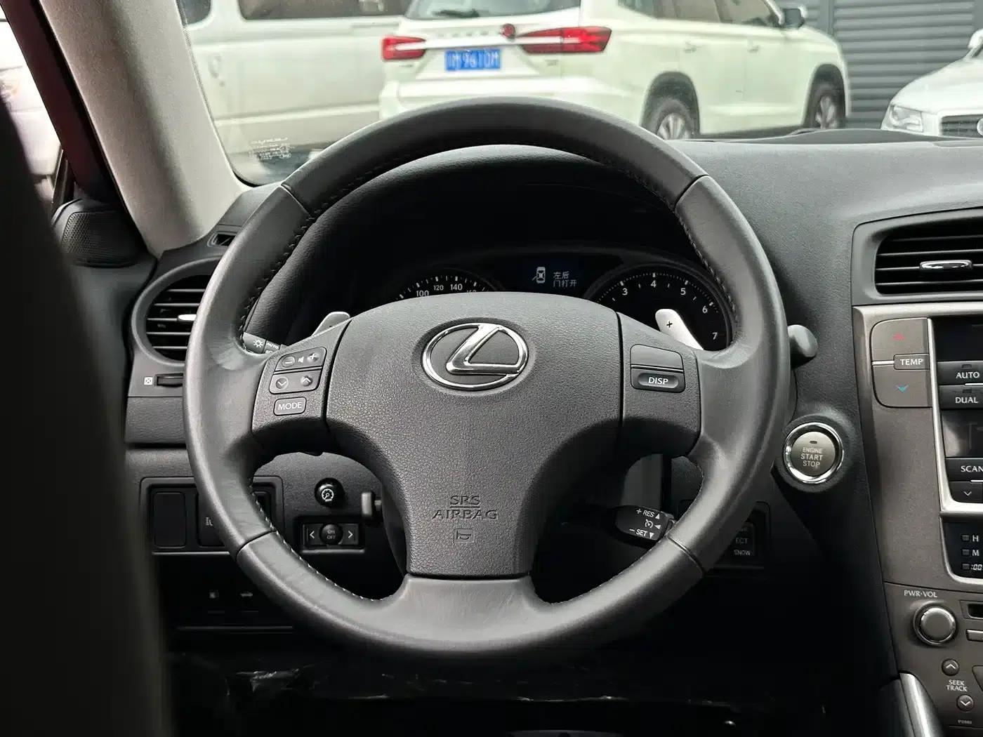 Lexus IS 2009 300 Luxury Edition — миниатюра 18