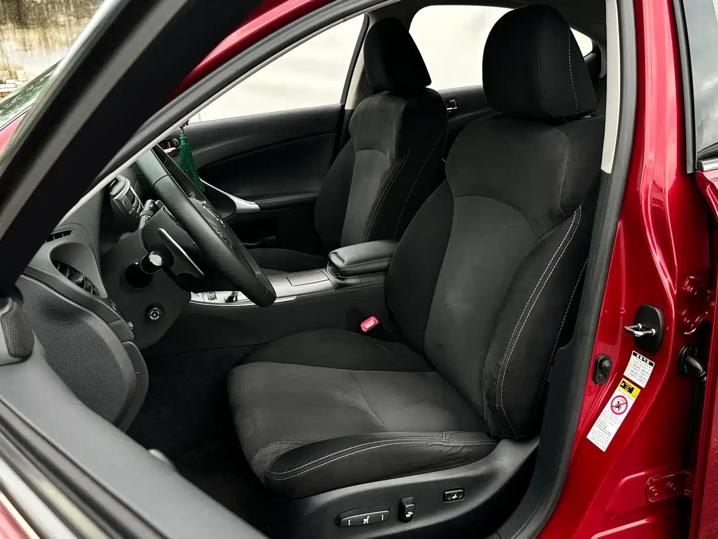 Lexus IS 2009 300 Luxury Edition — миниатюра 24