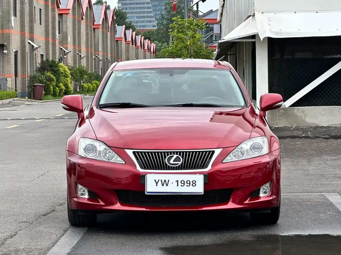 Lexus IS 2009 300 Luxury Edition — миниатюра 6