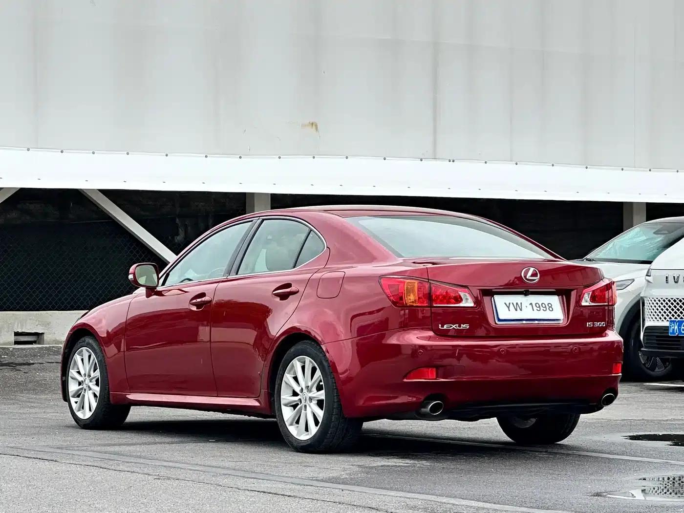 Lexus IS 2009 300 Luxury Edition — миниатюра 8