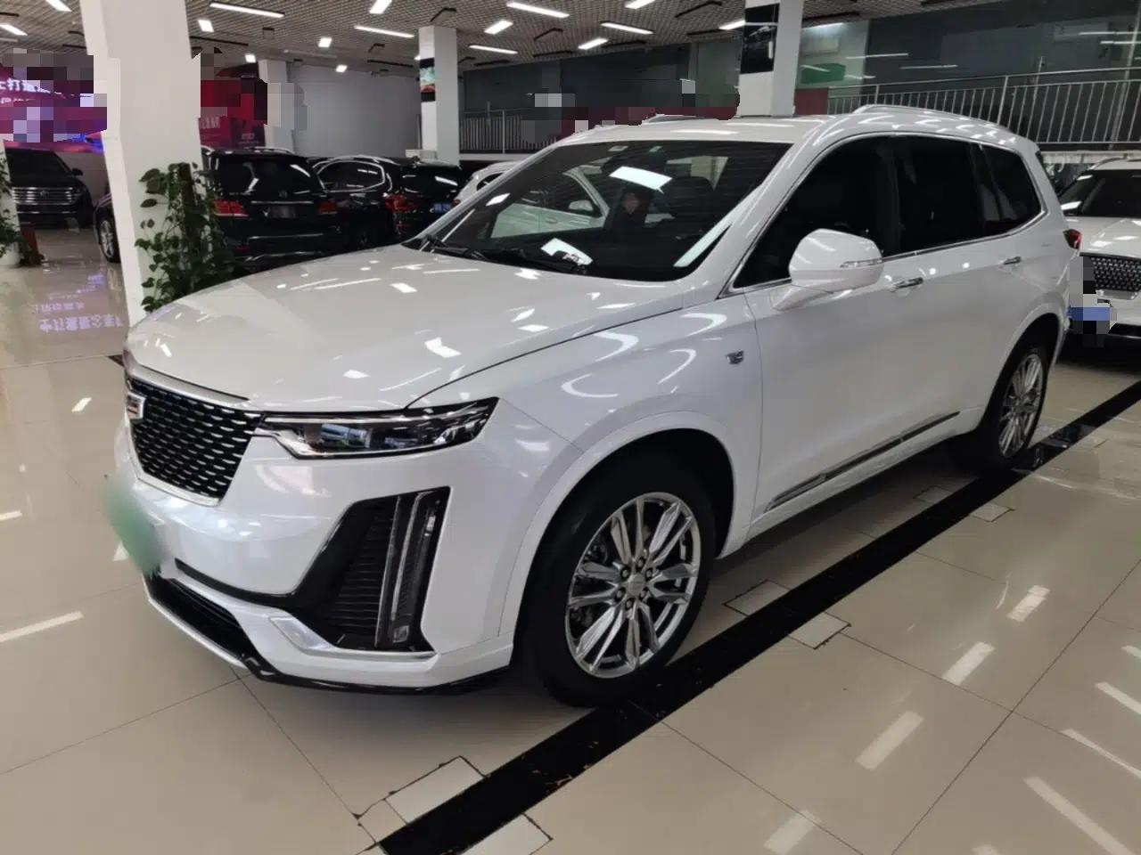 Cadillac XT6 2022 2.0T Six-Seater Four-Wheel Drive Luxury Version — миниатюра 1