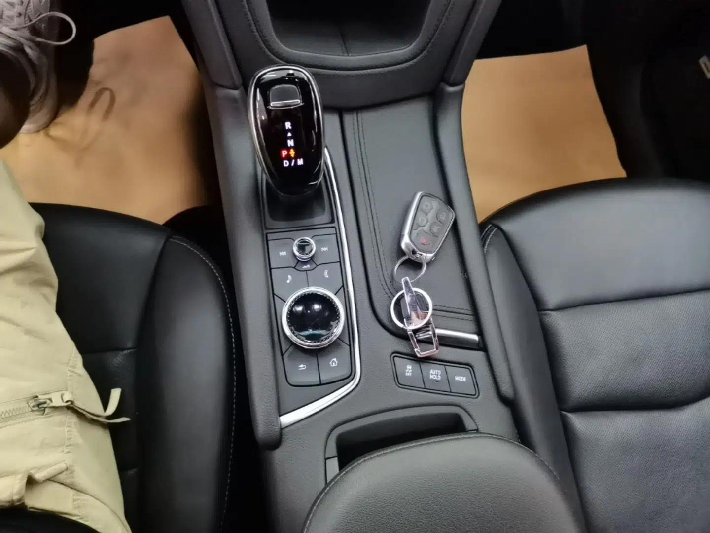 Cadillac XT6 2022 2.0T Six-Seater Four-Wheel Drive Luxury Version — миниатюра 16
