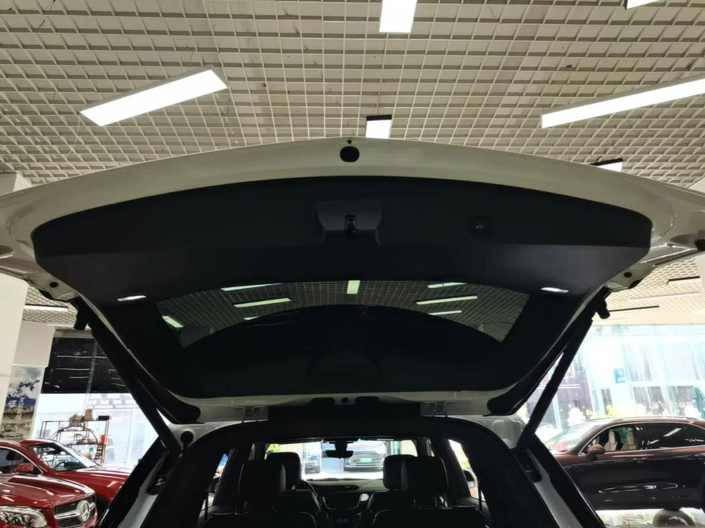 Cadillac XT6 2022 2.0T Six-Seater Four-Wheel Drive Luxury Version — миниатюра 22
