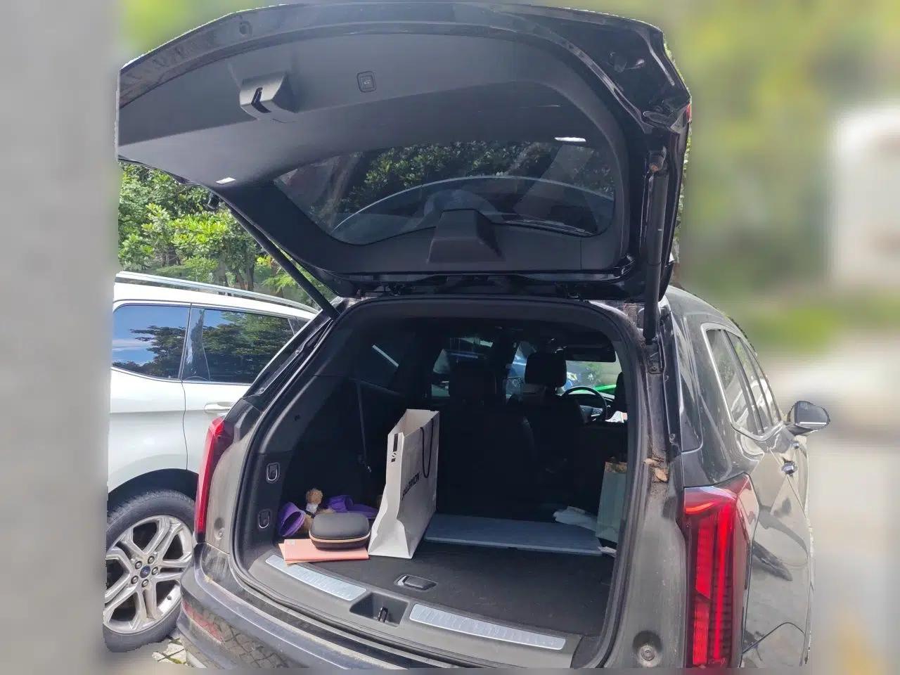 Cadillac XT6 2021 2.0T Six-Seater Four-Wheel-Drive Luxury Version — миниатюра 19