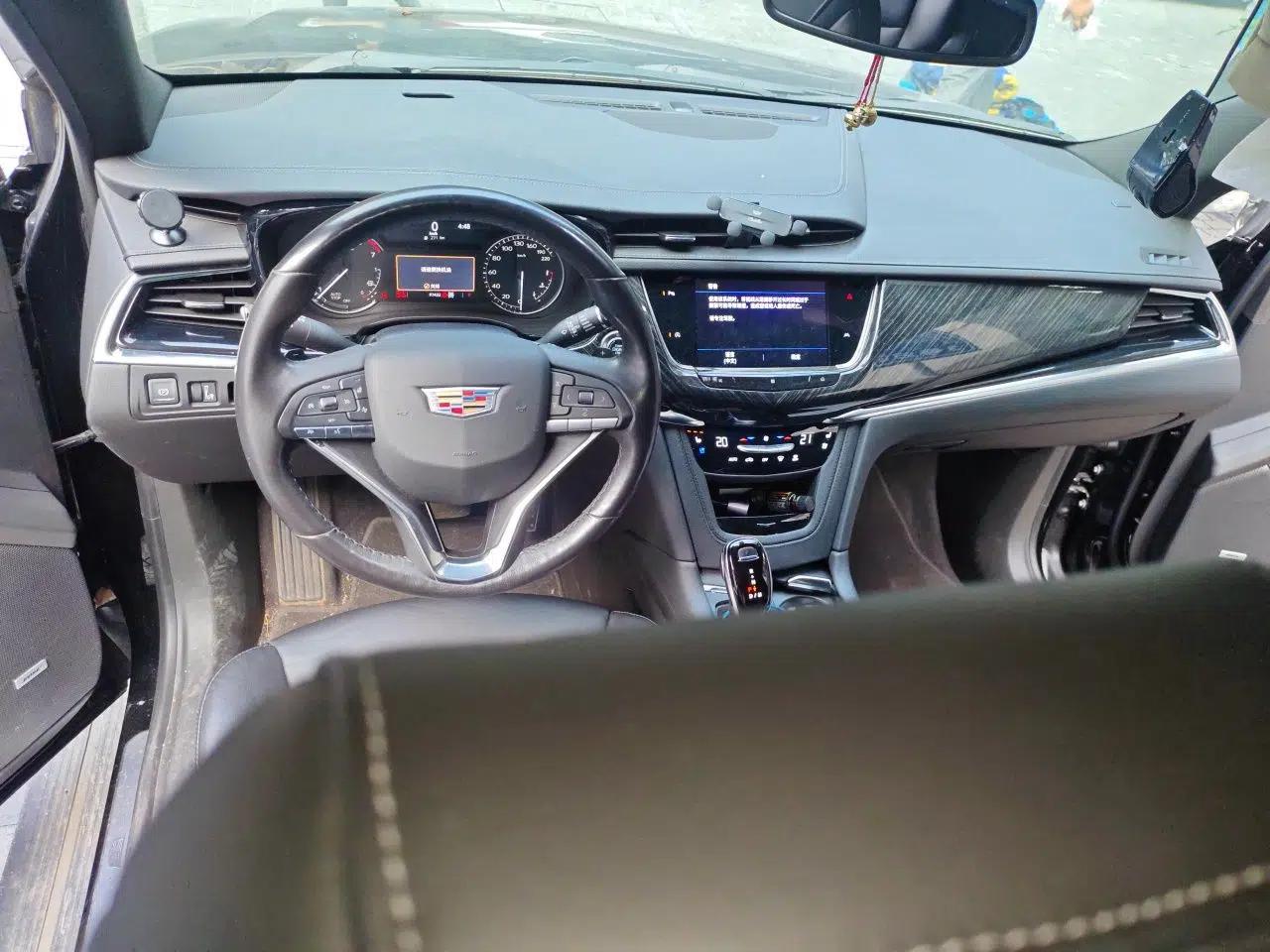 Cadillac XT6 2021 2.0T Six-Seater Four-Wheel-Drive Luxury Version — миниатюра 9