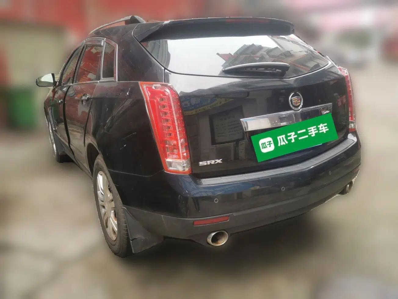 Cadillac SRX 2013 3.0L Elite Model — миниатюра 4