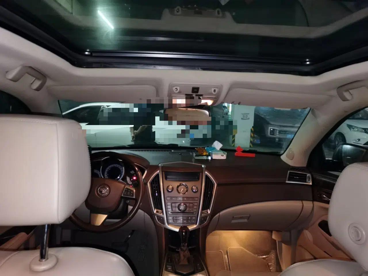 Cadillac SRX 2012 3.0L Elite Edition — миниатюра 18