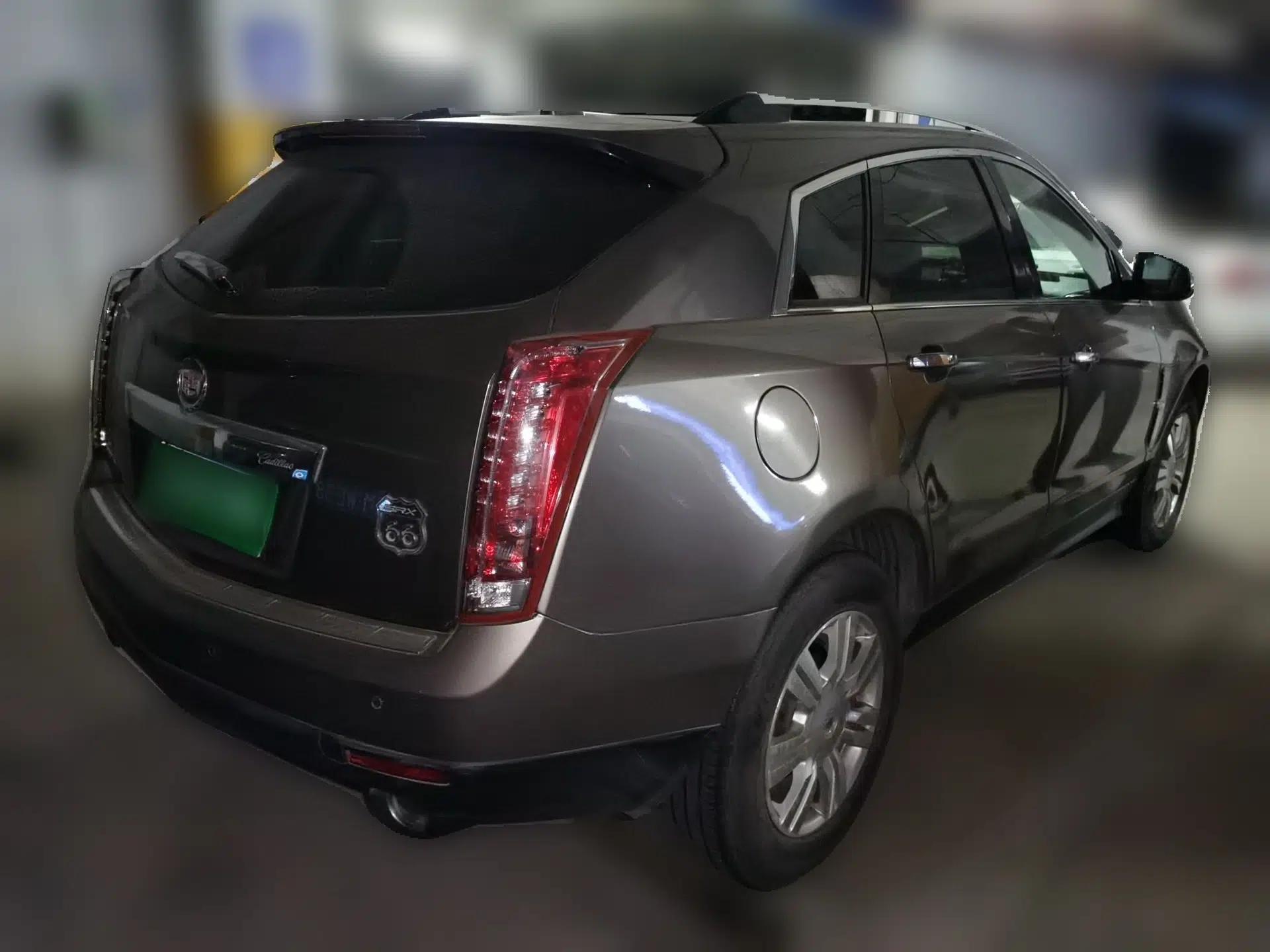 Cadillac SRX 2012 3.0L Elite Edition — миниатюра 6