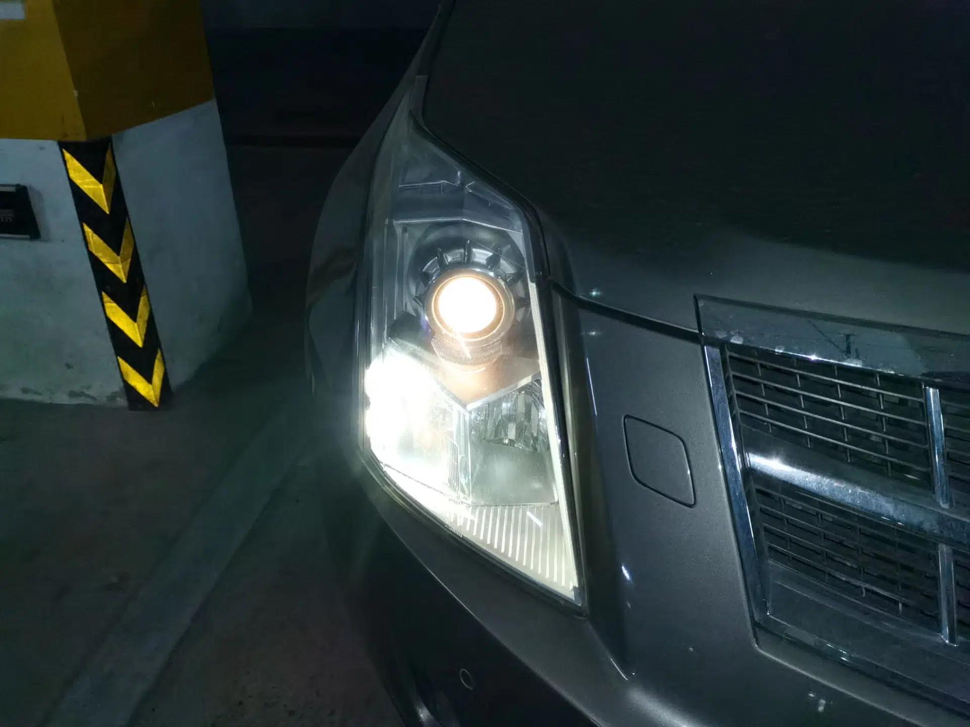Cadillac SRX 2012 3.0L Elite Edition — миниатюра 7