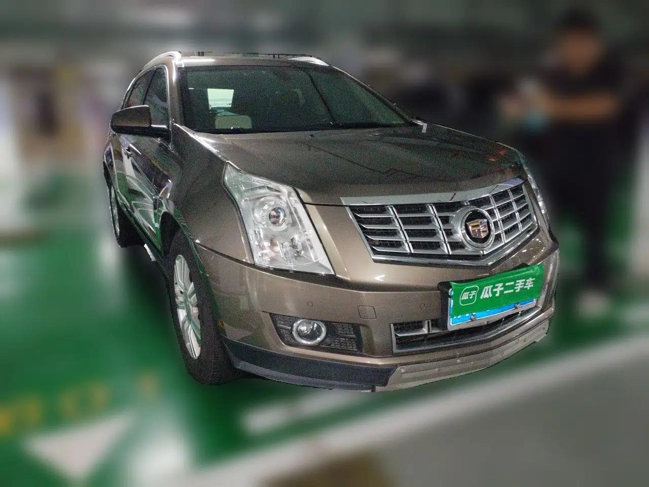 Cadillac SRX 2015 3.0L Elite Model — миниатюра 3