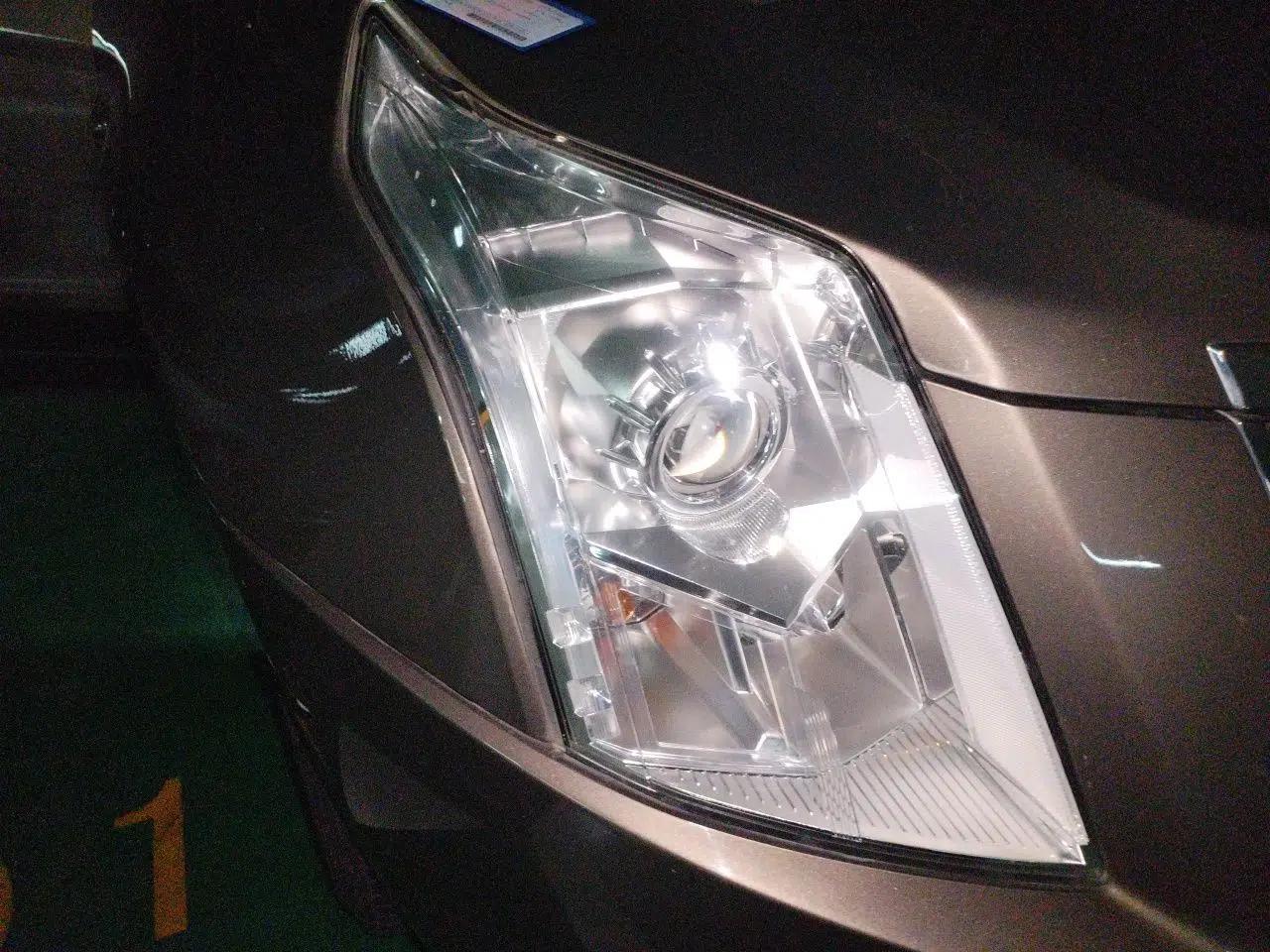 Cadillac SRX 2015 3.0L Elite Model — миниатюра 7