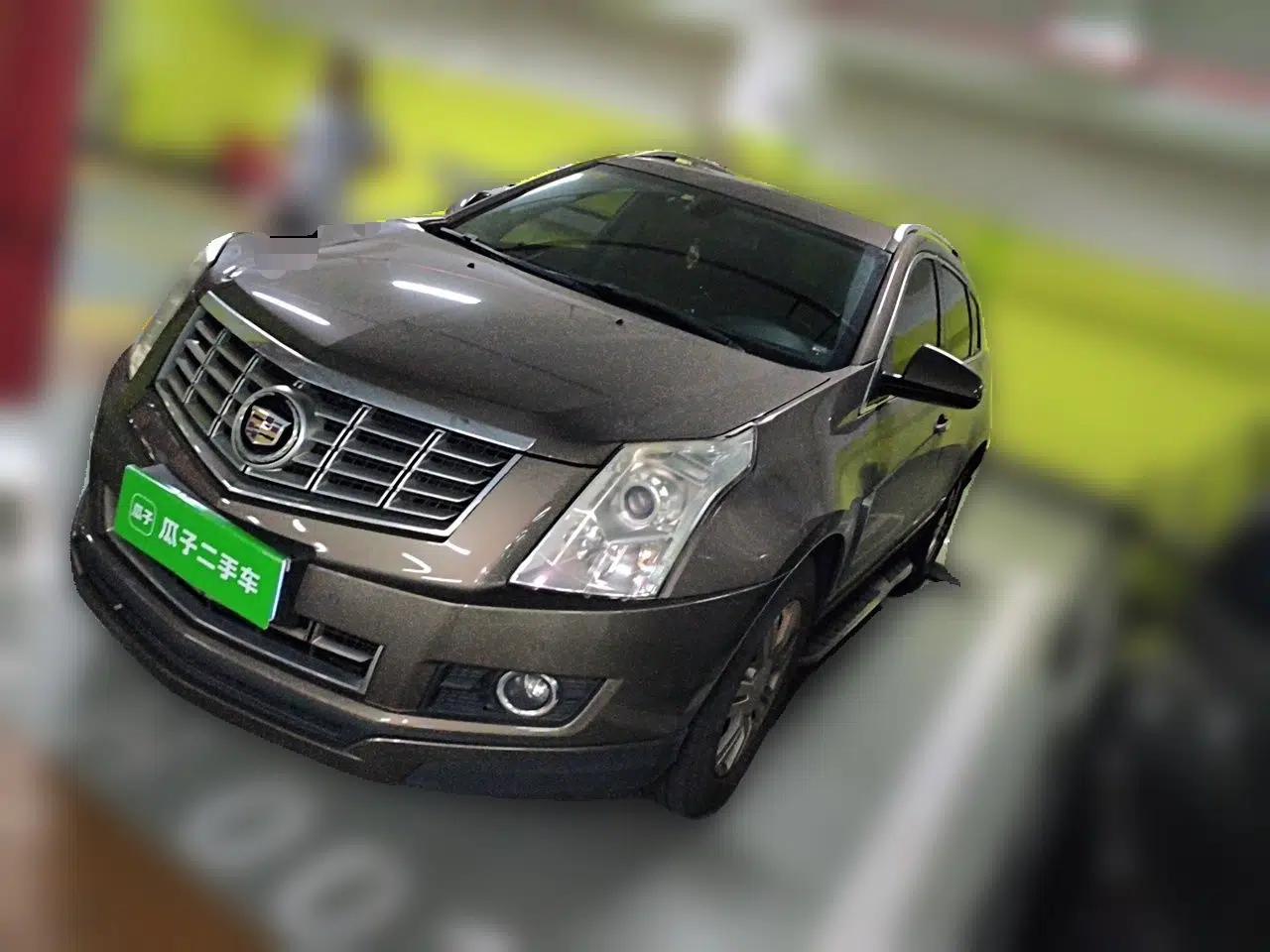 Cadillac SRX 2015 3.0L Elite Model — миниатюра 1