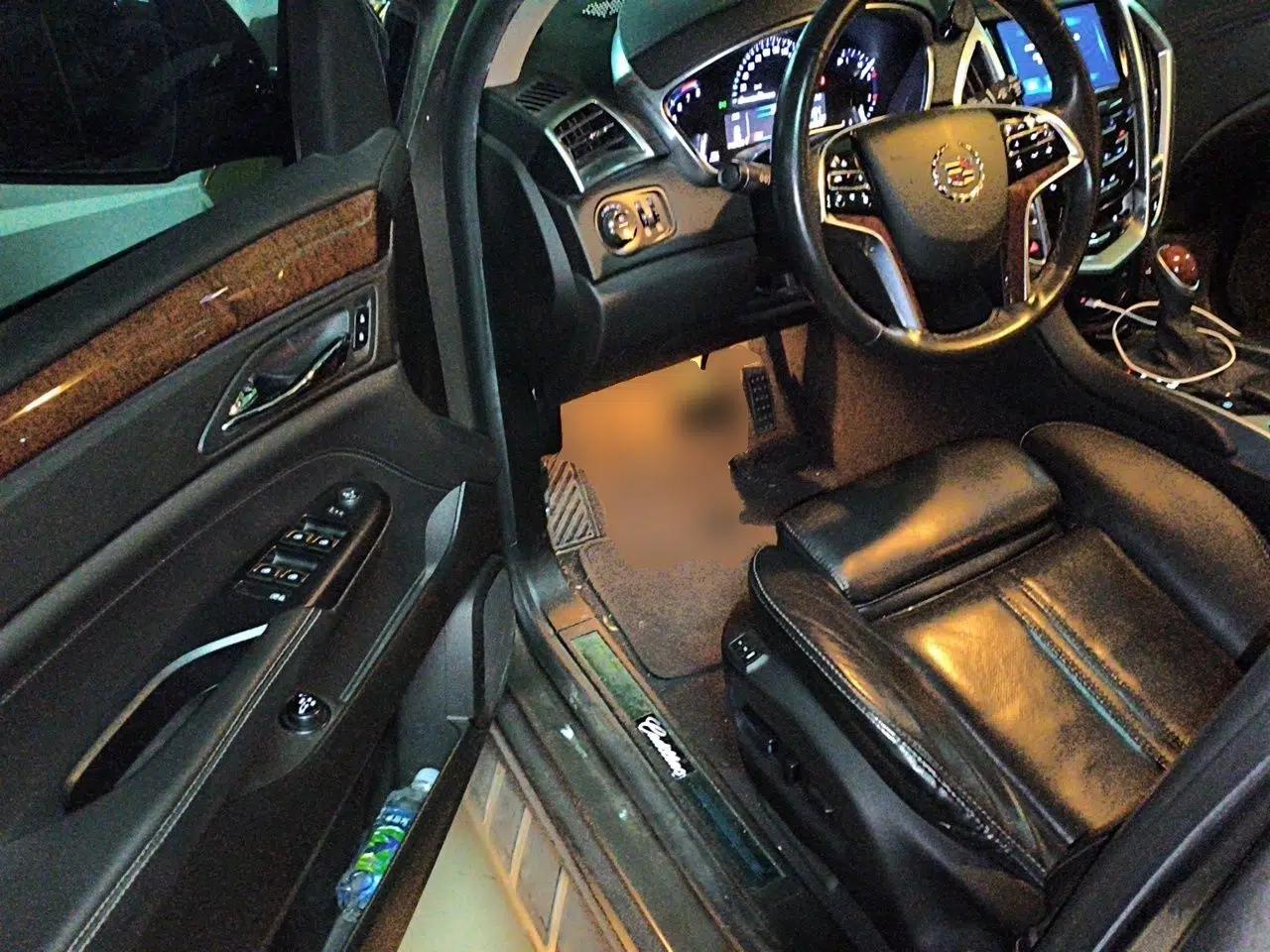 Cadillac SRX 2015 3.0L Elite Model — миниатюра 16