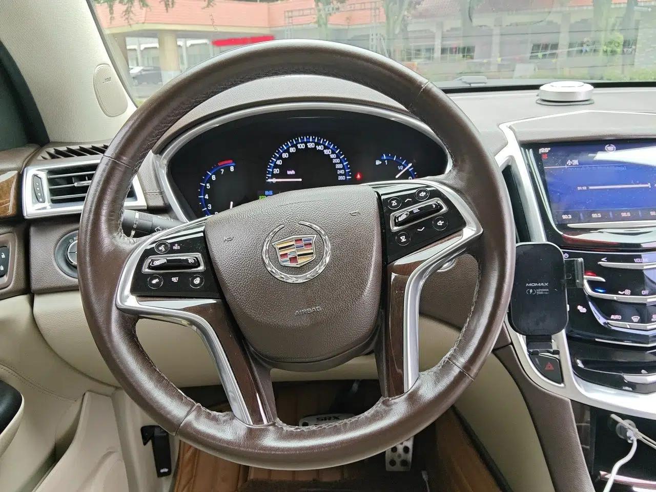 Cadillac SRX 2014 3.0L Luxury Model — миниатюра 10