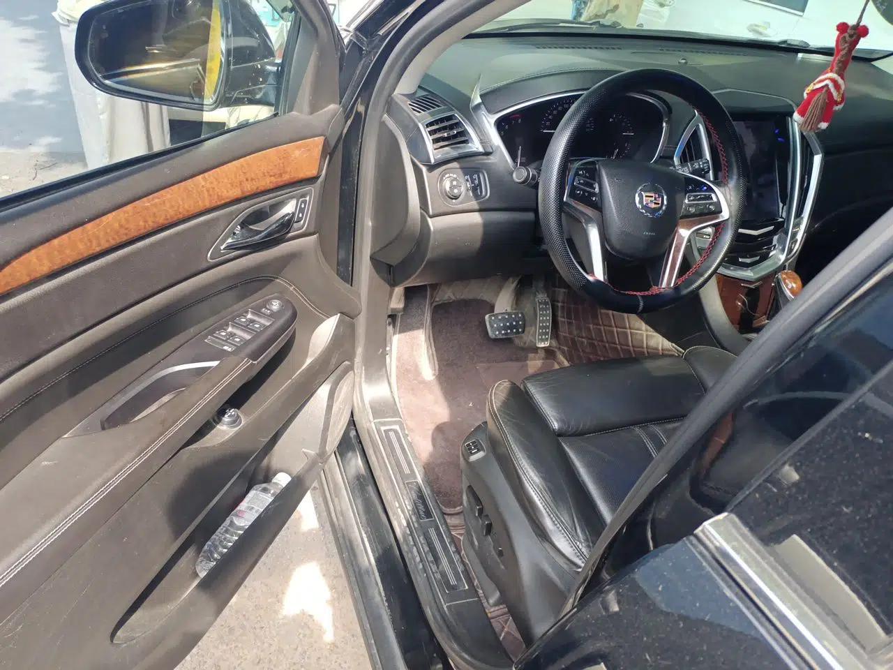 Cadillac SRX 2014 3.0L Luxury Model — миниатюра 16