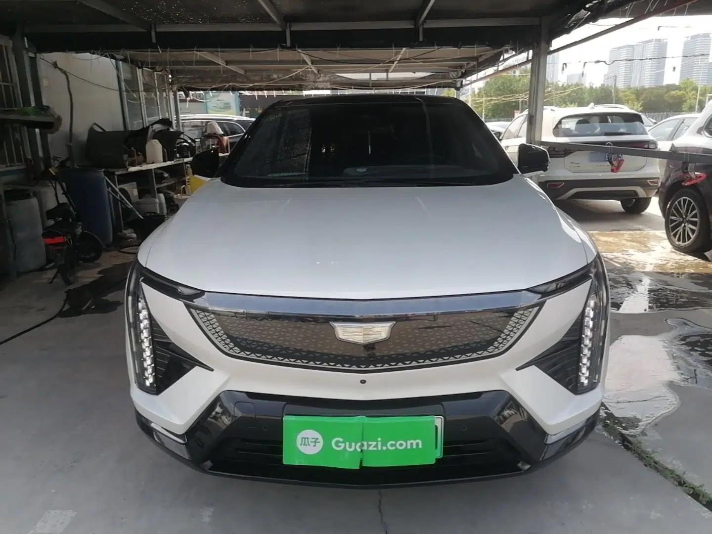 Cadillac OPTIQ 2024 Four-Wheel Drive Long-Range Version — миниатюра 2