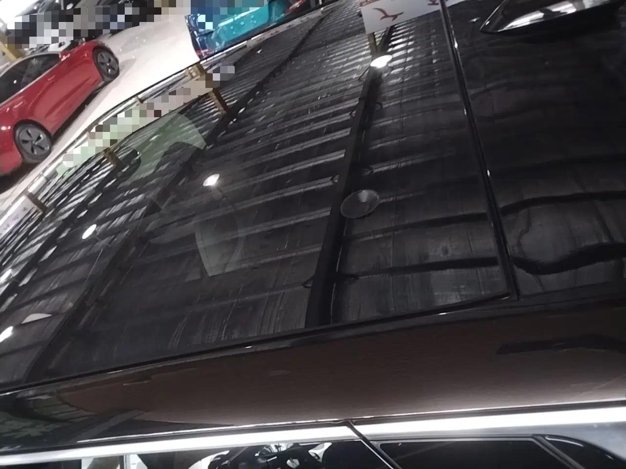 Cadillac LYRIQ 2022 Rear-Drive Long-Range Luxury Edition — миниатюра 7