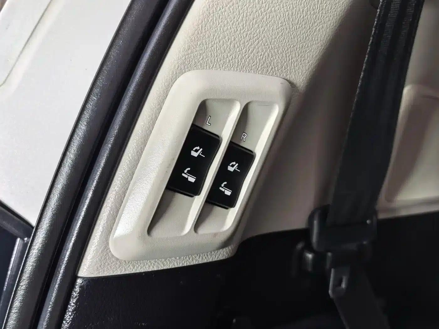 Lexus GX 2014 400 Premium Edition — миниатюра 25