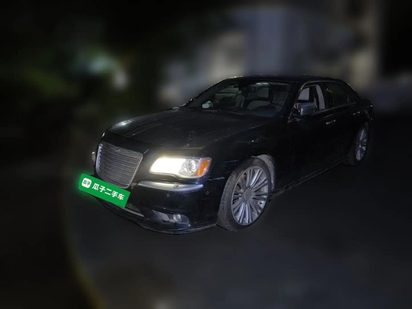 Chrysler 300C 2013 3.6L Prestige Edition — миниатюра 1