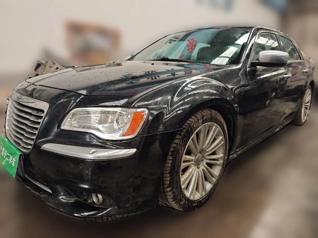 Chrysler 300C 2014 3.0L Excellence Edition — миниатюра 1