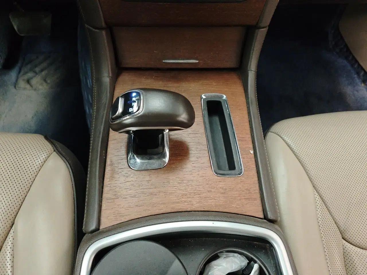 Chrysler 300C 2014 3.0L Excellence Edition — миниатюра 14