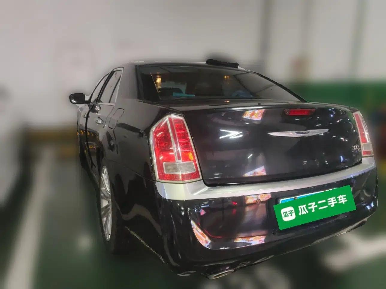Chrysler 300C 2014 3.0L Excellence Edition — миниатюра 4