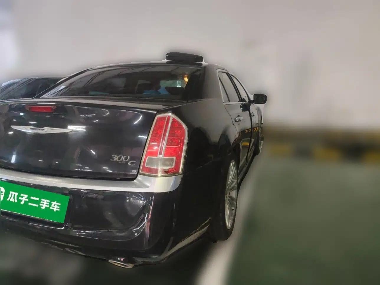 Chrysler 300C 2014 3.0L Excellence Edition — миниатюра 6