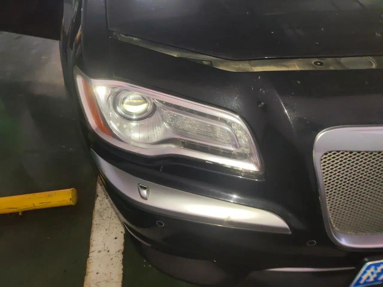 Chrysler 300C 2014 3.0L Excellence Edition — миниатюра 7