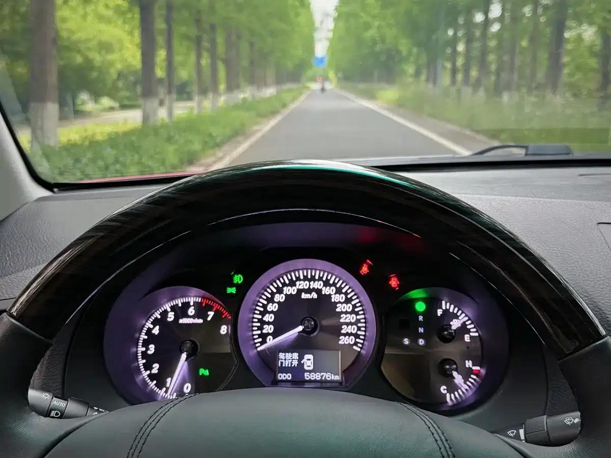 Lexus GS 2010 300 — миниатюра 25