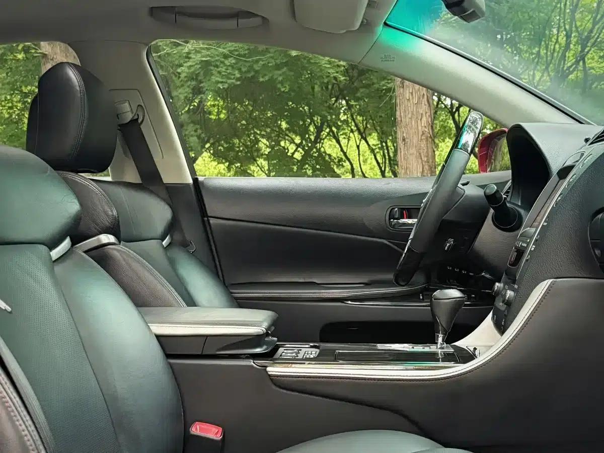 Lexus GS 2010 300 — миниатюра 28