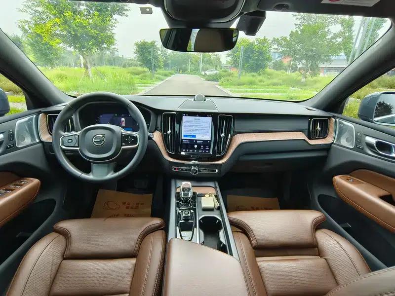 2023 Volvo XC60 PHEV T8 AWD Long Range Smart Luxury Edition — миниатюра 23