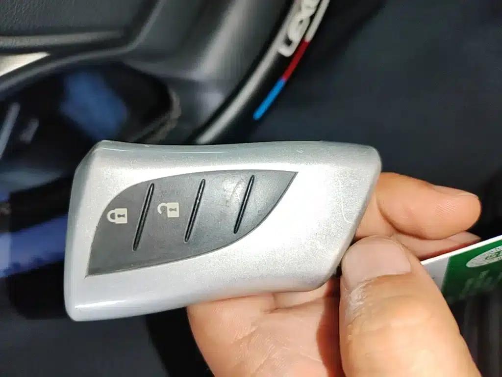 Lexus UX 2020 200 Special Edition — миниатюра 17