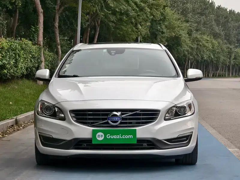 2015 Volvo V60 T5 Smart Edition — миниатюра 2