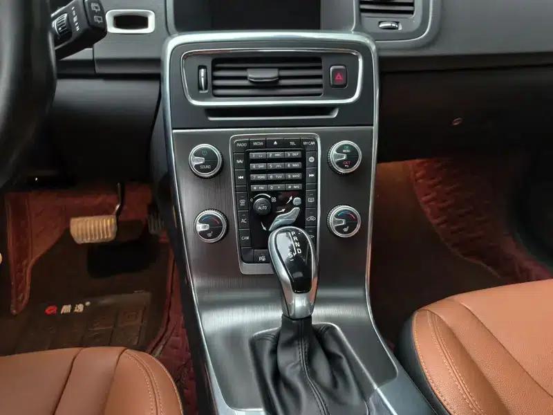 2015 Volvo V60 T5 Smart Edition — миниатюра 8