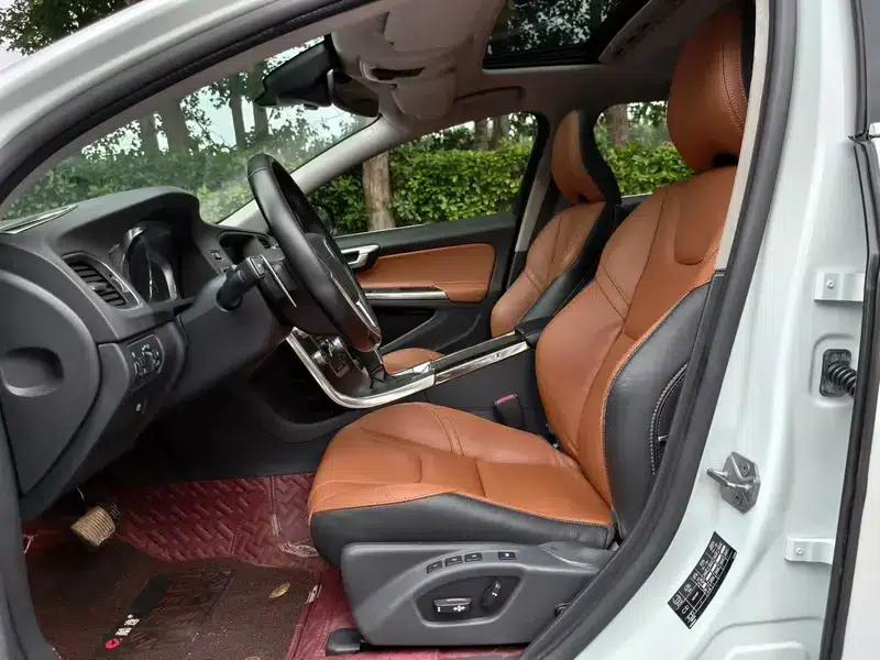 2015 Volvo V60 T5 Smart Edition — миниатюра 9