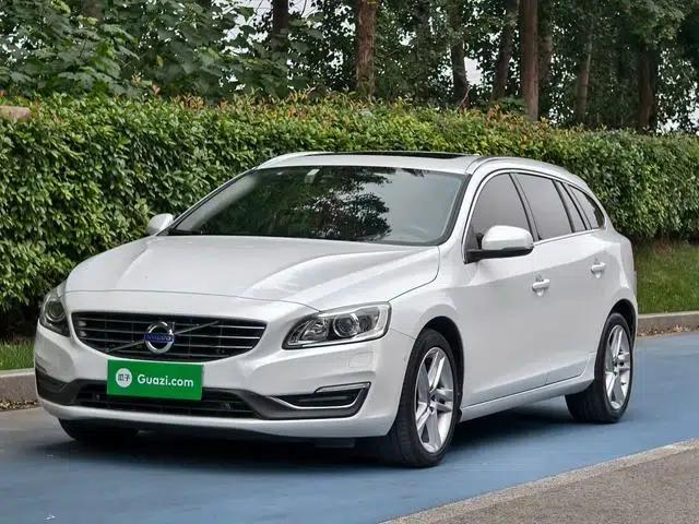 2015 Volvo V60 T5 Smart Edition