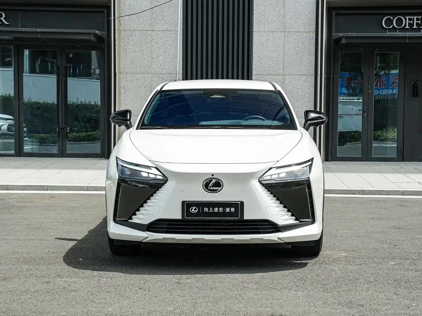 Lexus RZ 2023 450e AWD Long Range Edition — миниатюра 2